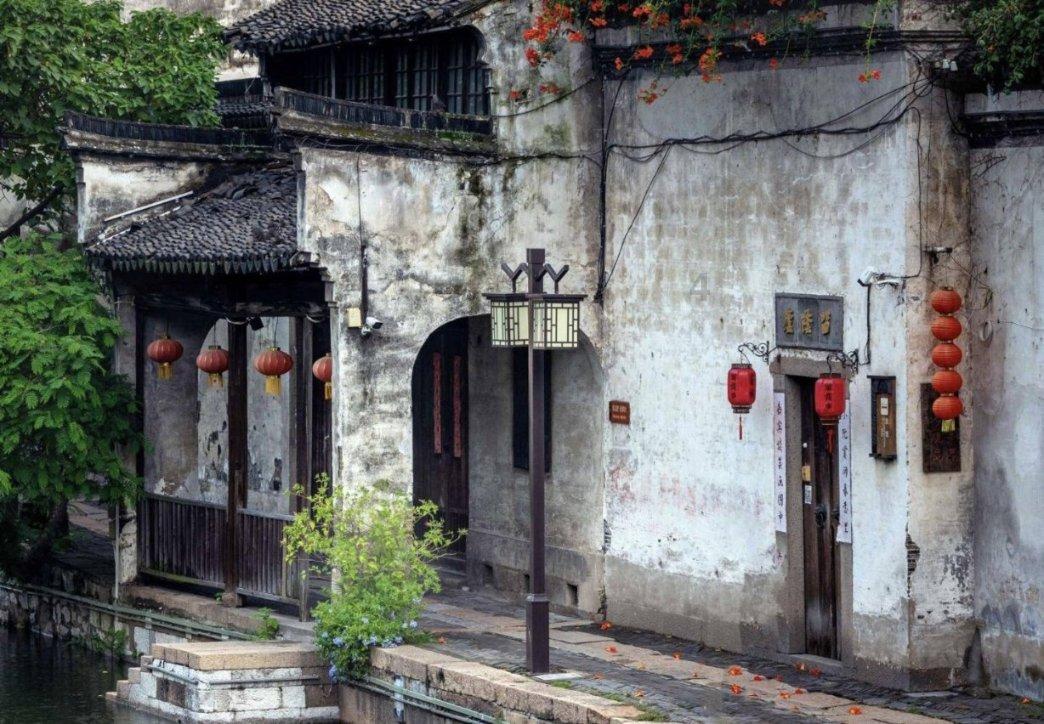 多彩时尚美发沙龙